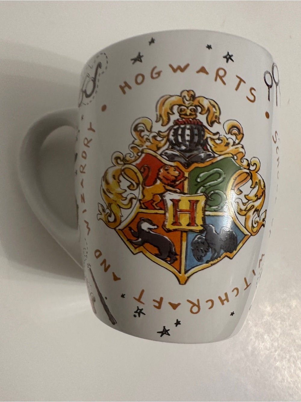 Harry Potter Hogwarts Crest 25 Oz Jumbo Ceramic Mug